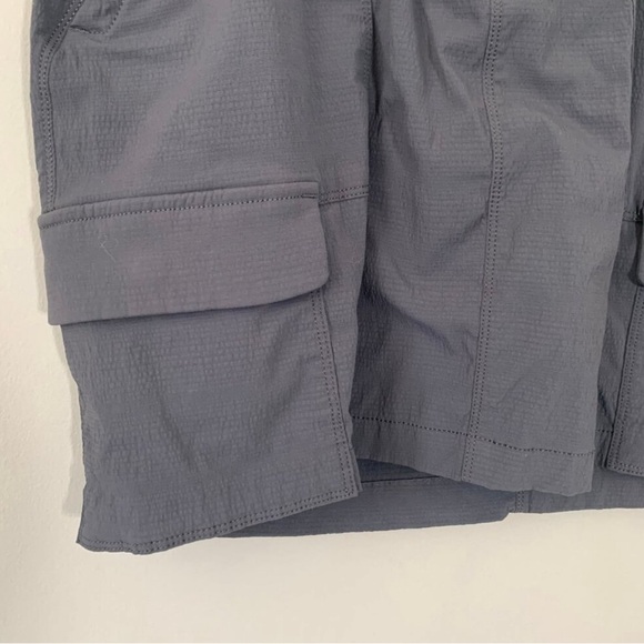 Athleta Charcoal Grey Cargo Trekkie Skort Shorts Skirt Sz 12 - Picture 4 of 11
